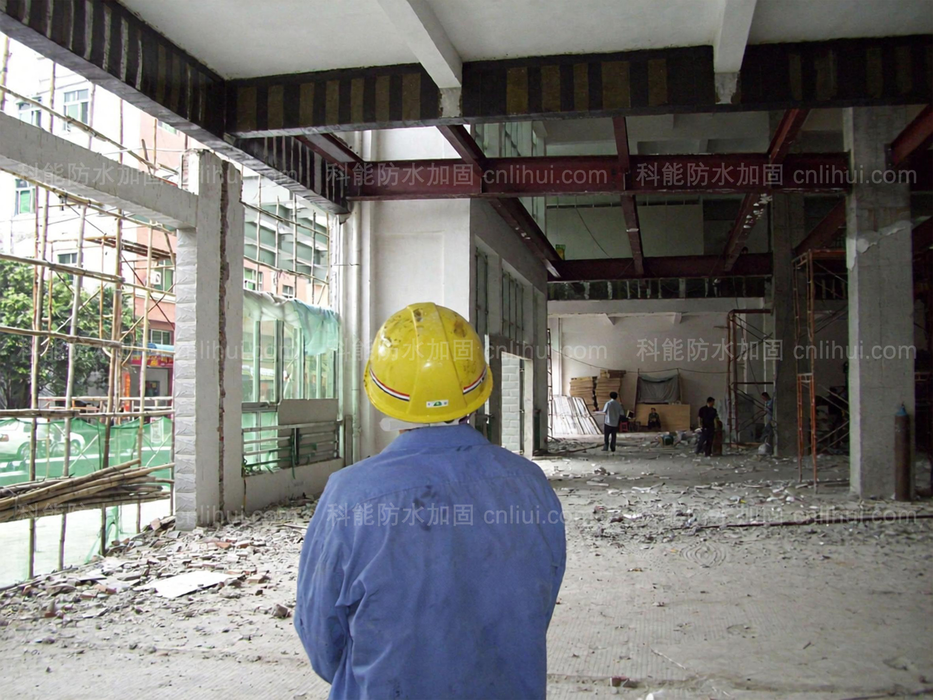 中山梁碳纤维加固和钢结构梁加固施工