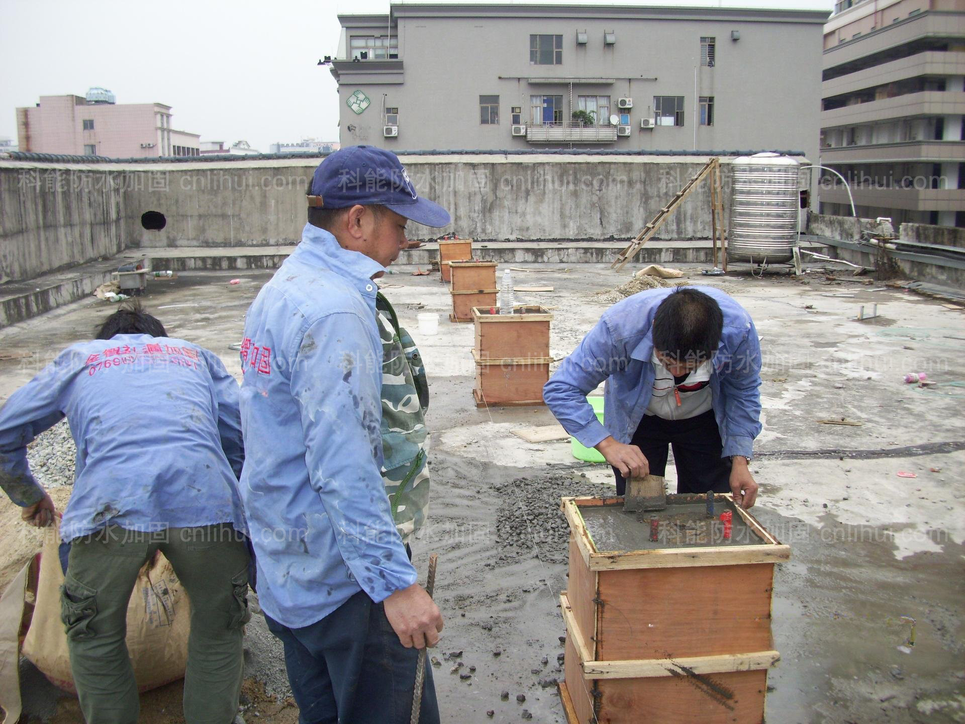 中山基础柱加大截面加固施工