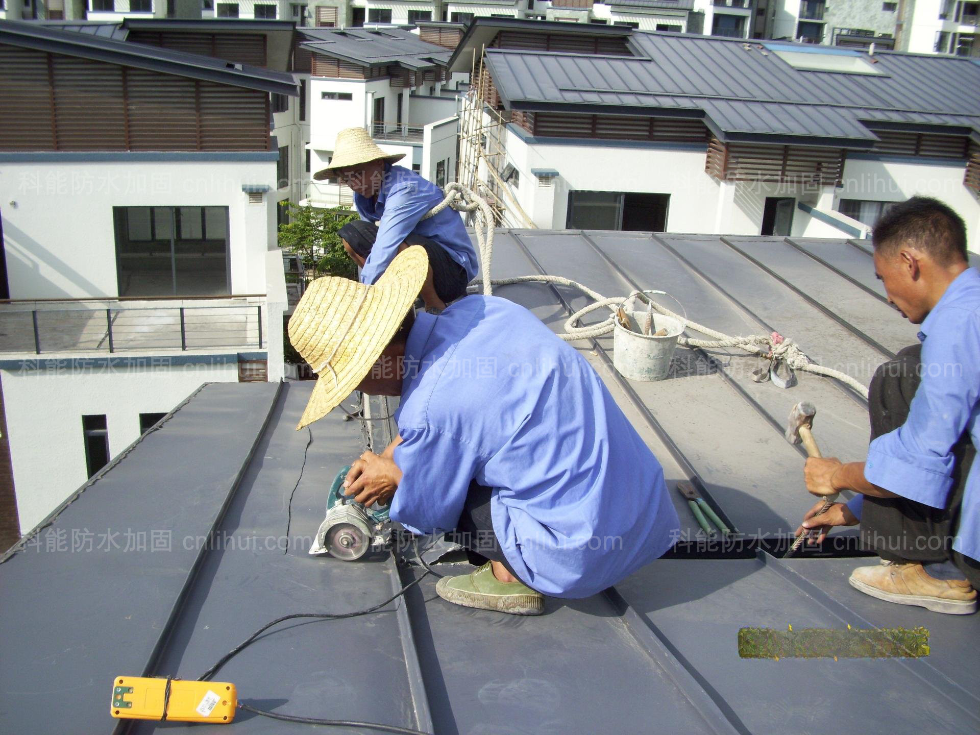 中山别墅楼顶屋面防水施工